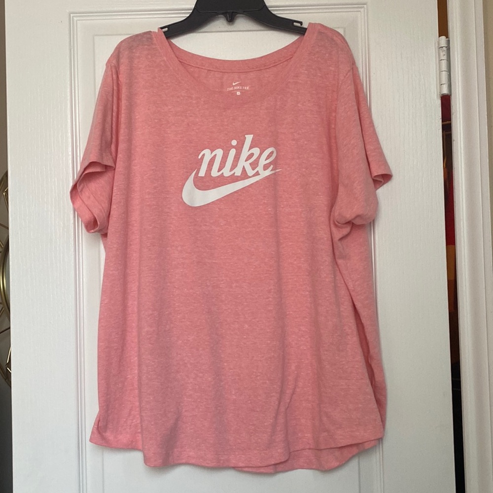 Nike T Shirt